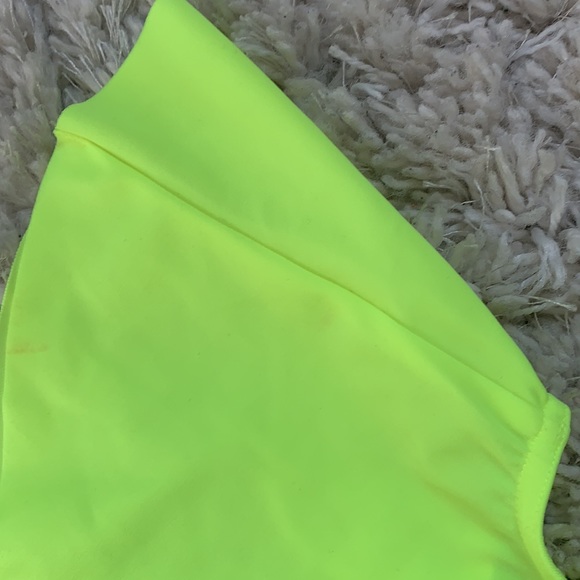 NWOT Off the Shoulder Bandeau Swimsuit Top - Picture 5 of 8